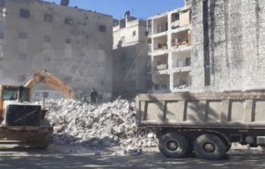شاهد.. انتشال 8 أشخاص في حلب شمال سوريا
