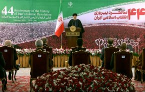 رئيسي: السياسات الخاطئة لبعض الدول زادت من التوترات في العالم