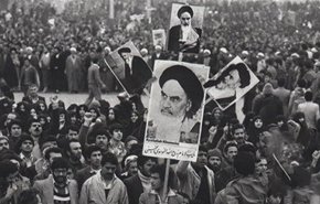 الامام الخميني (رض) غير المعادلات الدولية والخارطة السياسية العالمية