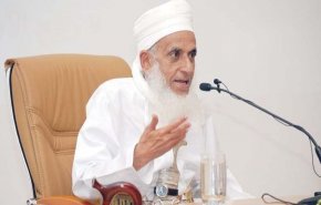 مفتی عمان: مسقط در تصمیم گشایش حریم هوایی بر روی صهیونیست‌ها بازنگری کند