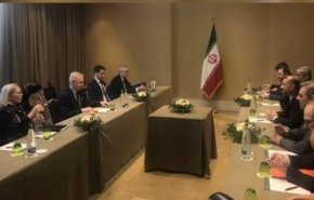 وزير الخارجية الايراني يلتقي نظيره الفنلندي
