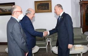 تبون يستقبل سكرتير مجلس الأمن الروسي
