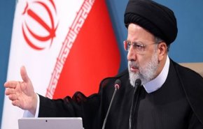رئيسي: تعزيز القدرة الاقتصادية للبلاد أولوية أولى للسلطة التنفيذية

