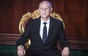 الرئيس التونسي يقرر إعادة العلاقات مع سوريا 