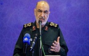 سلامي: إجراءات الحظر جعلت الشعب الإيراني أقوى ونظامه أشد رسوخا