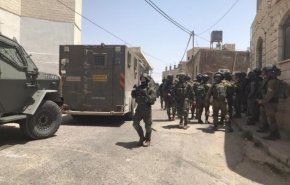 اعتقالات صهيونية في مناطق متفرقة بالضفة