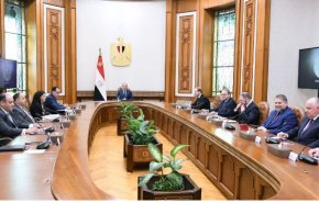الرئيس المصري يستقبل وفدا روسيا رفيع المستوى