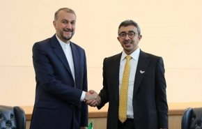 وزير الخارجية الإماراتي يعتبر علاقات إيران والسعودية في صالح المنطقة