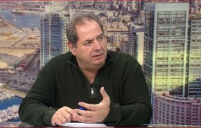 شاهد.. ما خلفيات جنون الانهيار الاقتصادي في لبنان؟