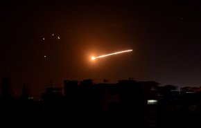 سوريا.. طيران الاحتلال يستهدف مدينة حمص وريفها وسط البلاد