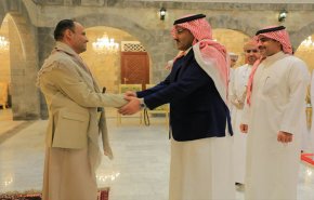 بالفيديو.. الرئيس المشاط يستقبل الوفدين العماني والسعودي في صنعاء