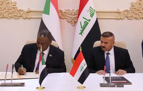 وزير داخلية العراق يوقع مع نظيره السوداني مذكرة تفاهم أمني
