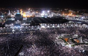 الإيرانيون يحيون ليالي القدر في مرقد ثامن الحجج عليه السلام