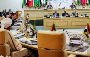 رئيس وزراء قطر في السعودية لحضور اجتماع يبحث إنهاء عزلة سوريا