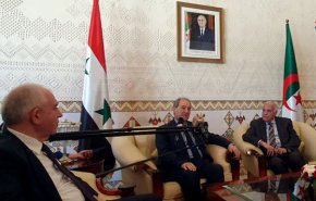 المقداد: تربطنا بالجزائر علاقات قوية ويجب أن نعمل معاً لمجابهة التحديات