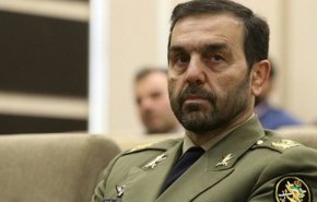 متحدث: استعراض يوم الجيش يجري في طهران ومراكز المحافظات غدا