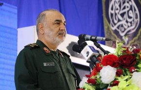 اللواء سلامي: الجيش والحرس يصونان الثورة ويدخلان اليأس بنفوس الأعداء