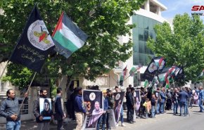 وقفة تضامنية بدمشق دعما لصمود الأسرى الفلسطينيين في سجون الاحتلال
