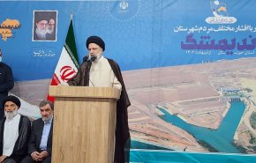 رئيسي في انديمشك: حل مشكلات البلاد ليست بيد الاجانب