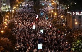 عشرات الآلاف يتظاهرون ضد خطة نتنياهو لإضعاف القضاء