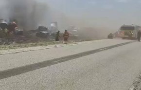 وقوع حادث مروع في أمريكا.. والضحايا بالعشرات! + صور
