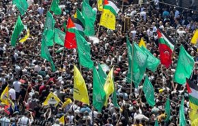 جماهير غفيرة تشيع شهداء القسام في نابلس
