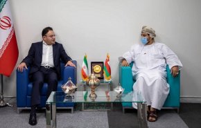وزير الصناعة العماني يزور مجمعا إيرانيا شاملا لتشخيص ومعالجة السرطان