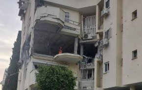 شاهد/ لحظة إطلاق صاروخ بعيد المدى باتجاه تل أبيب