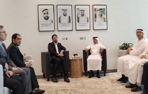وزير الطرق الايراني يجري مباحثات مع مسؤولين اماراتيين