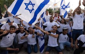 المستوطنون ينظمون مسيرة الأعلام الاستفزازية تحت شعار