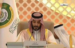 شاهد.. ولي العهد السعودي يرحب بالرئيس السوري 