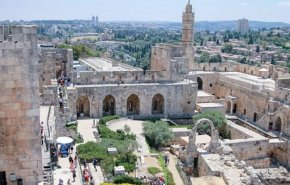 الاحتلال يستكمل تهويد برج قلعة القدس ومسجدها