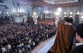 آية الله خامنئي: أدوات المواجهة تتغير لكن الاهداف والجبهات ثابتة