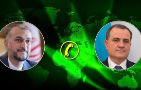وزيرا الخارجية الايراني والاذربيجاني يتباحثان العلاقات بين البلدين