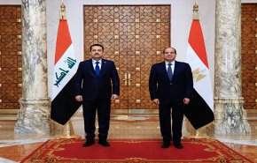 رئيس وزراء العراق يلتقي الرئيس المصري  في القاهرة