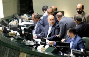 نواب برلمان إيران يصدرون بيانا حول حق إيران في نهر هيرمند