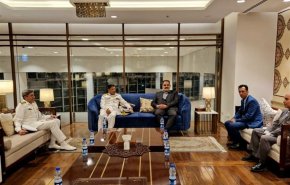 قائد بحرية الجيش الإيراني يصل إلى إسلام أباد