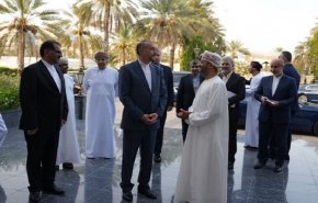 أميرعبداللهيان يصل العاصمة العمانية مسقط