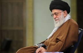 قائد الثورة الاسلامية: على الأجهزة الأمنية التظافر فيما بينها