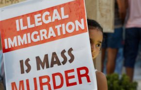 مسؤول: 350 باكستانيا كانوا على متن قارب مهاجرين غرق قبالة اليونان
