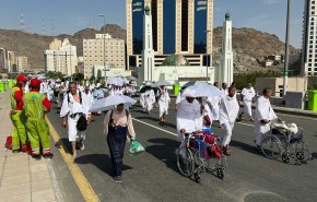 توافد جموع الحجاج من مشعر منى للوقوف في صعيد عرفة 