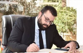 'أحمد الحريري' يطالب وزير خارجية لبنان باستدعاء سفيرة السويد
