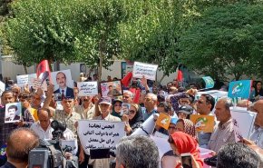 تجمع أهالي العالقين من قبل زمرة 