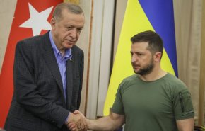 'زيلينسكي' يلتقي 'إردوغان' اليوم..روسيا ترصد المحادثات بينهما