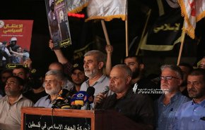 شاهد.. مسيرات غاضبة في غزة والضفة وبيروت رفضا للاعتقالات السياسية