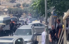 الاحتلال يعتدي على المصلين والمشاركين بخيمة الصمود في سلوان