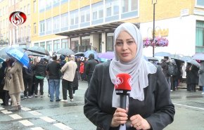 وقفة لمسلمي بريطانيا تدين حرق القرآن الکريم +فيديو