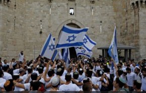 مسيرة استفزازية للأعلام الصهيونية في القدس المحتلة