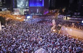 للاسبوع الـ31 استمرار التظاهرات في كيان الاحتلال وثلث الإسرائيليين يفكرون بمغادرة الكيان