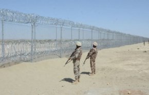 الأمن الإيراني يلقي القبض على 4 إرهابيين تسللوا من باكستان
